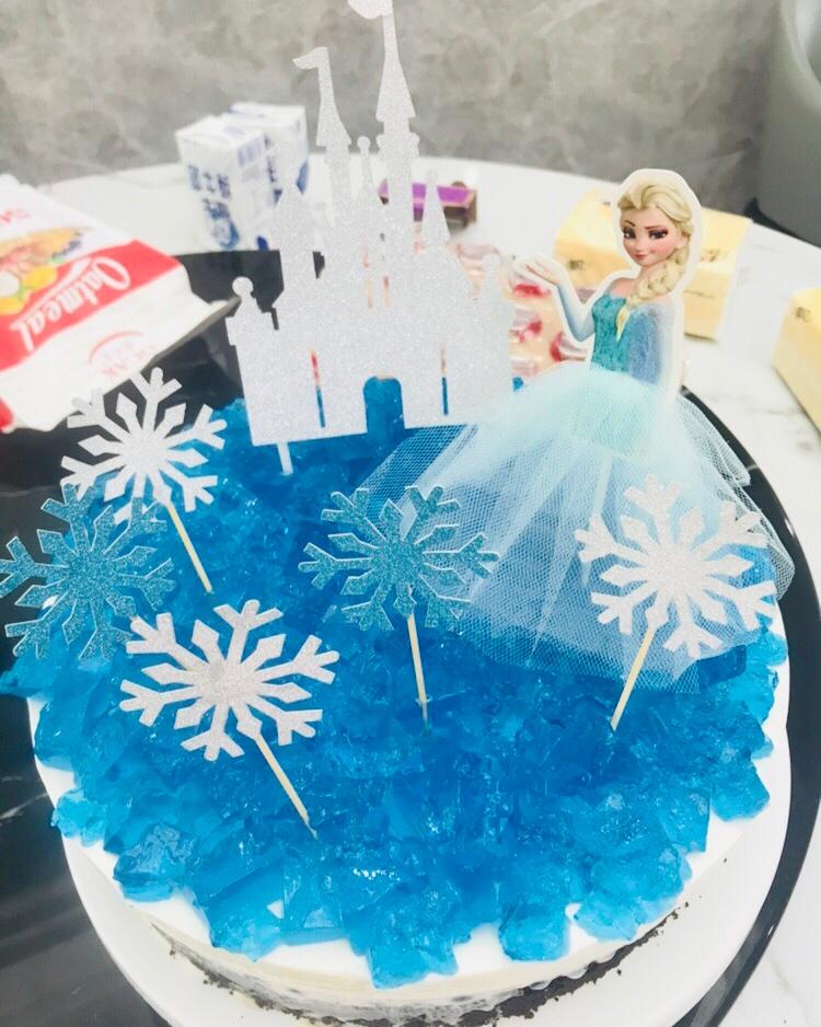 爱莎冰雪慕斯蛋糕