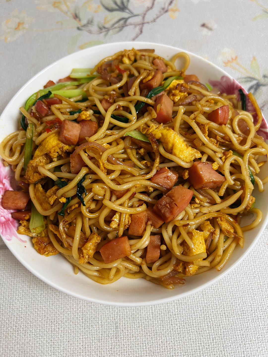路边摊炒面🥘｜称之为夜宵杀手不过分吧🤣
