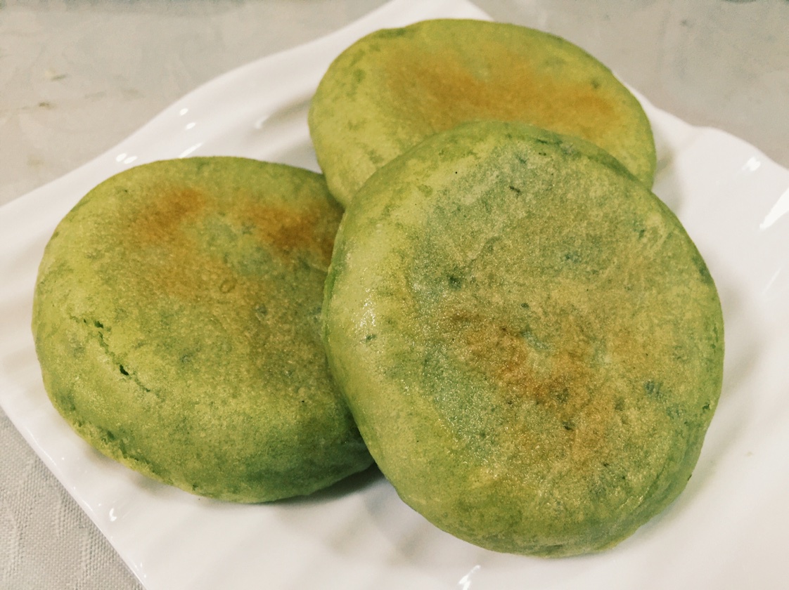 琴的殇amy做的香椿馅饼