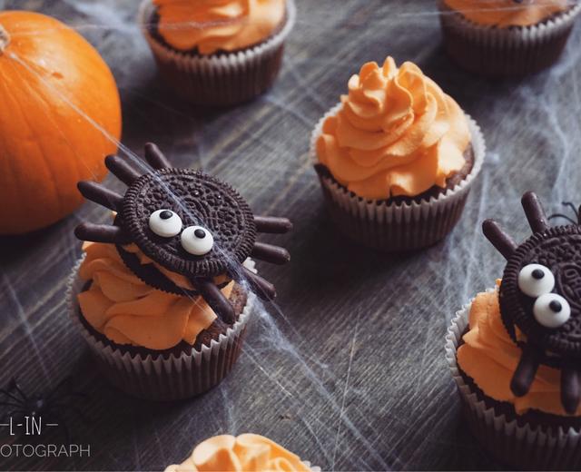 万圣节的蜘蛛杯子蛋糕 🕷️Spider cupcakes的做法