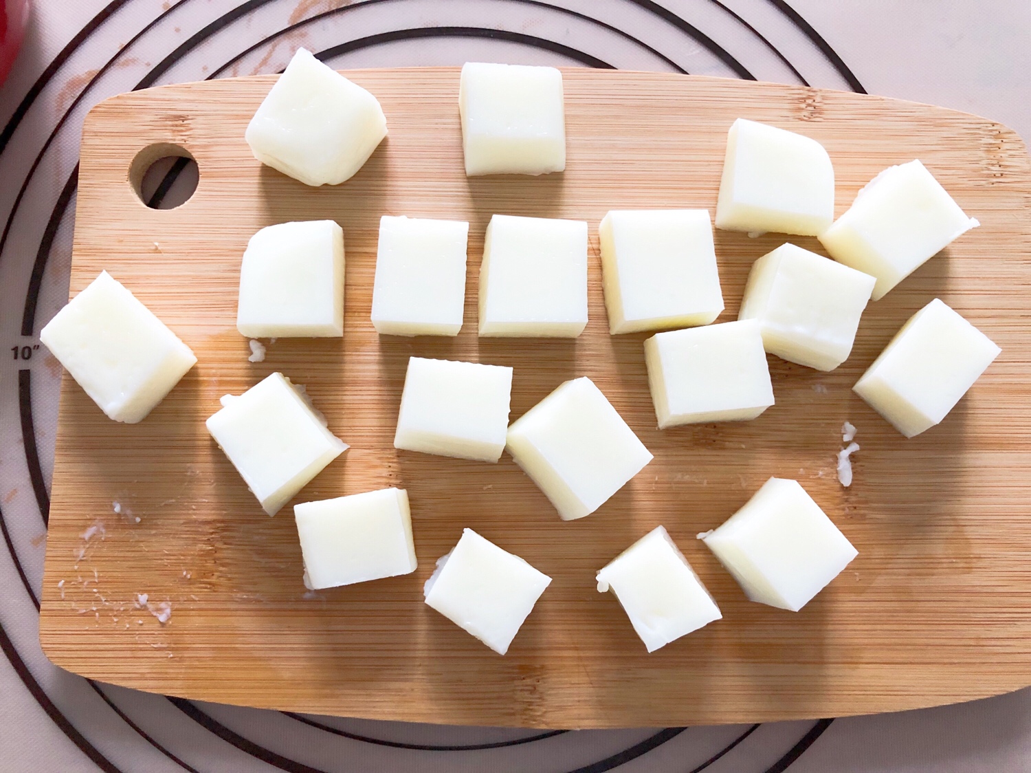 免烤箱❗️奶香十足❗️巨好吃的椰蓉牛奶小方❗️的做法 步骤9