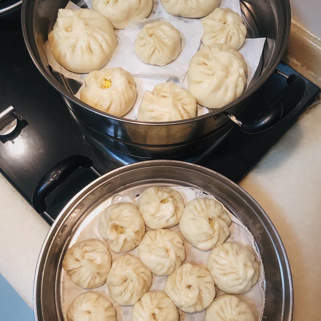 鸡蛋圆白菜素包子