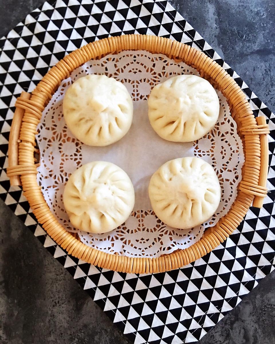 漫步的蜂鸟做的包子攻略:鲜肉包&菜肉包