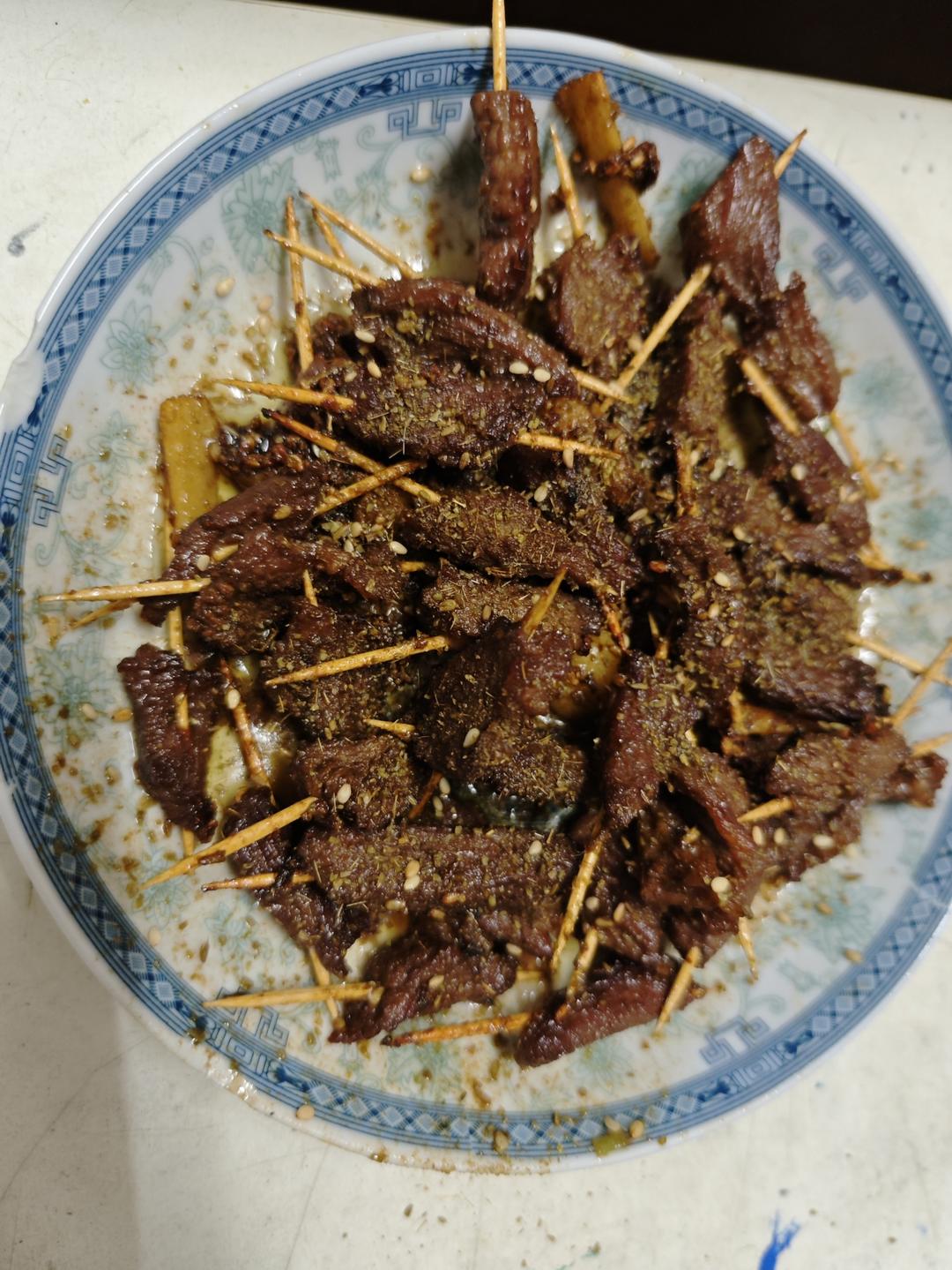 一串接一串，才发现牛肉这样吃，有滋更有味！——牙签牛肉