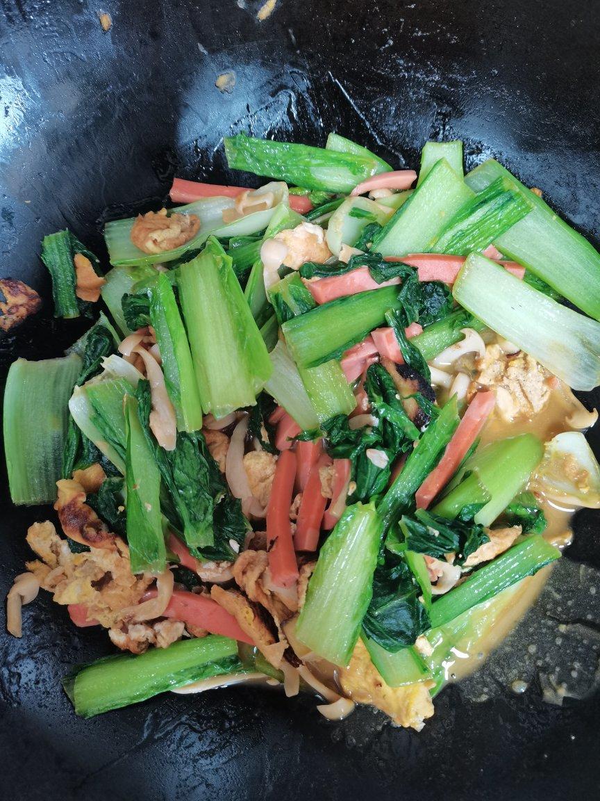 300大卡吃到撑 / 鲜美蘑菇烩青菜