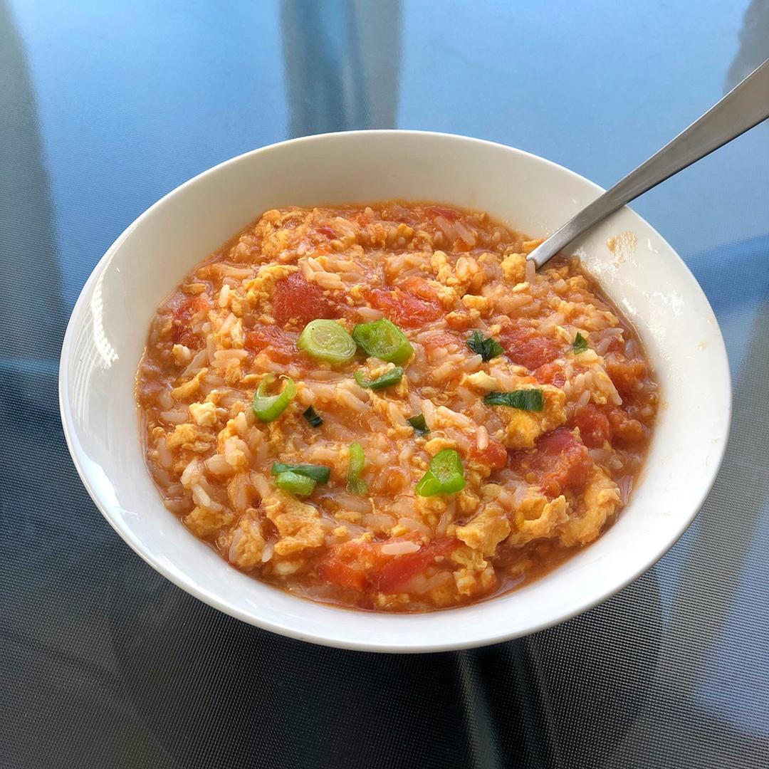 剩米饭这样做❗️番茄鸡蛋浓汤烩饭❗️连吃三碗都不够