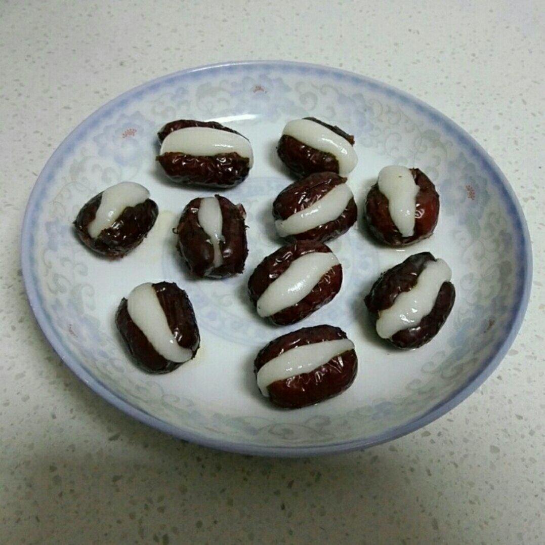 心太软— 红枣夹糯米粉