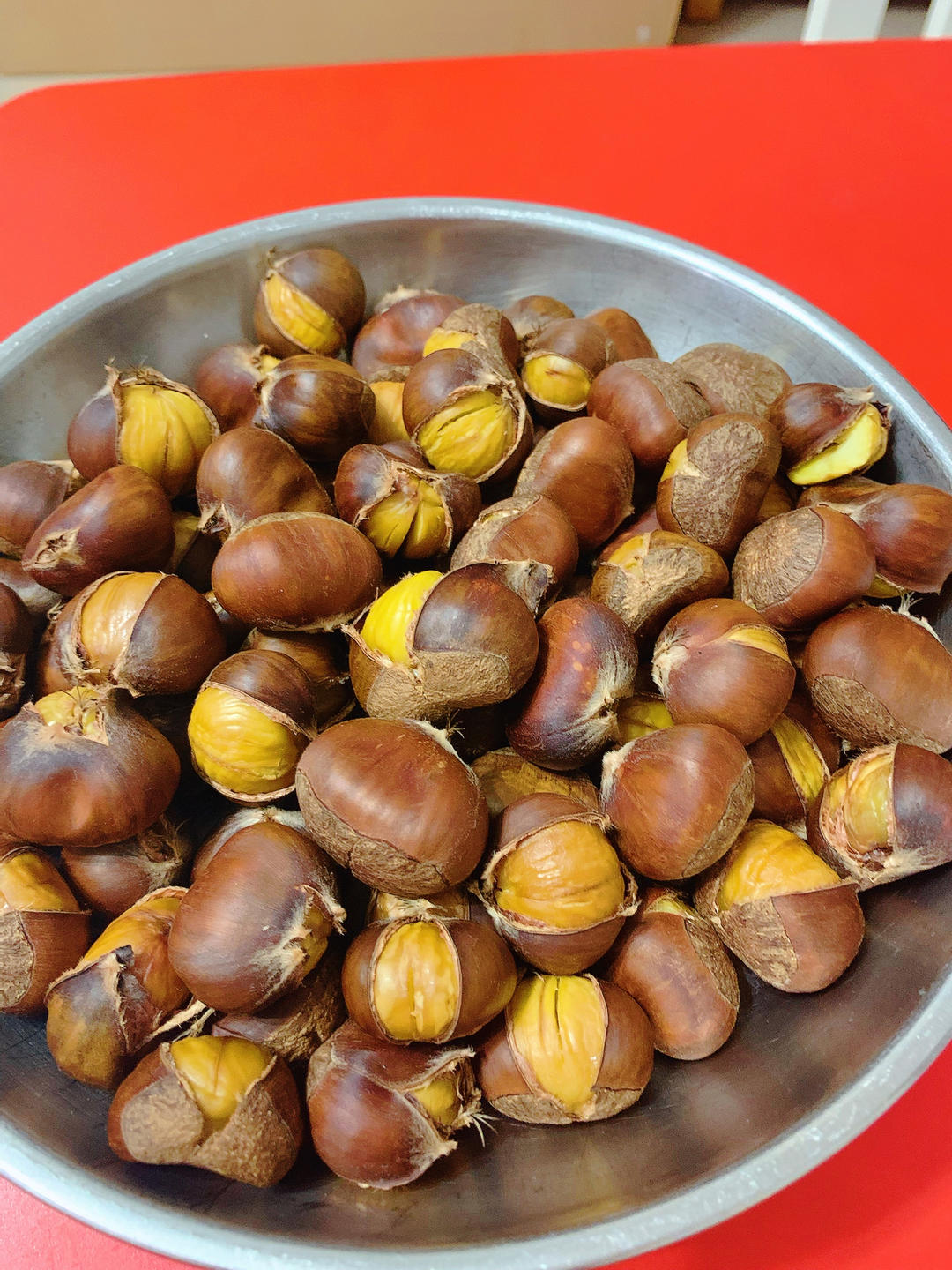 板栗这样做才好剥又好吃