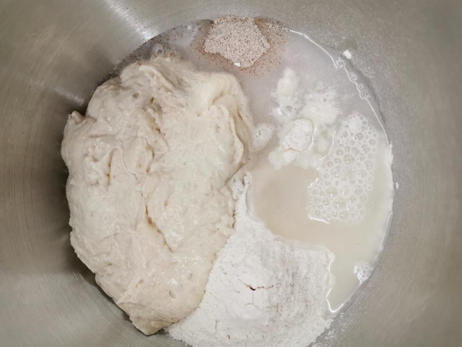 纯奶手撕吐司的做法 步骤1