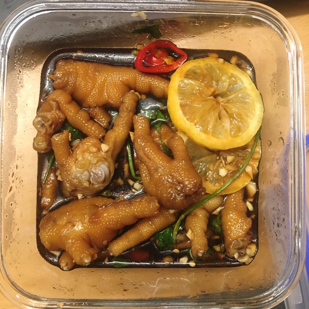 停不下来的秘制凉拌鸡爪