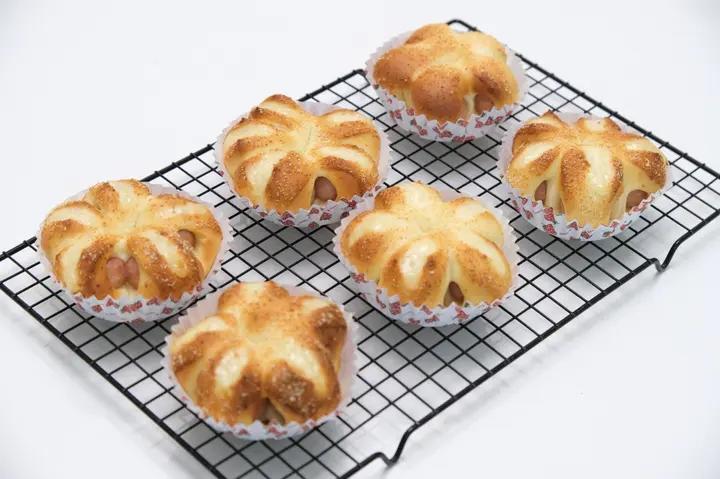 芝士火腿肠餐包