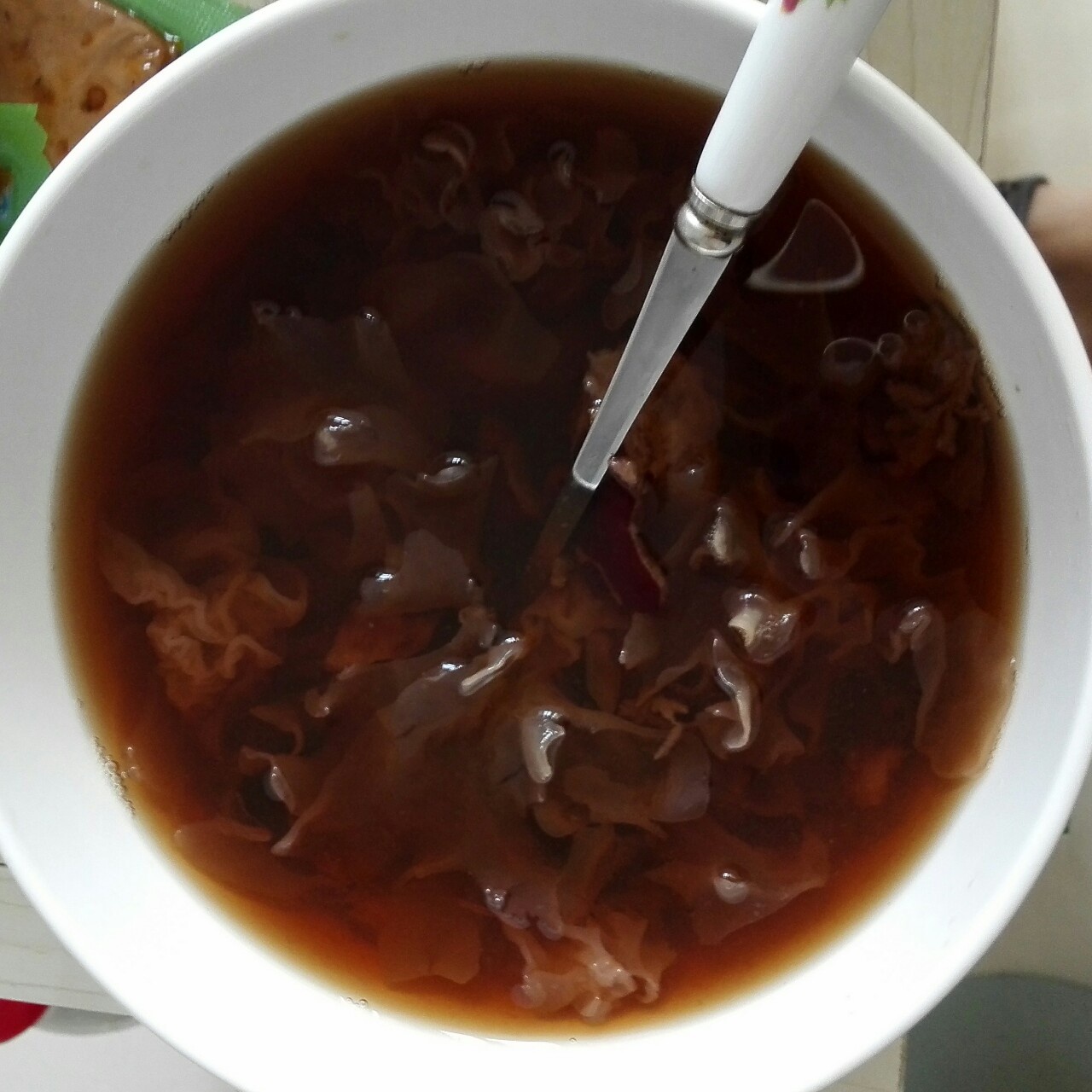 红枣莲子银耳汤