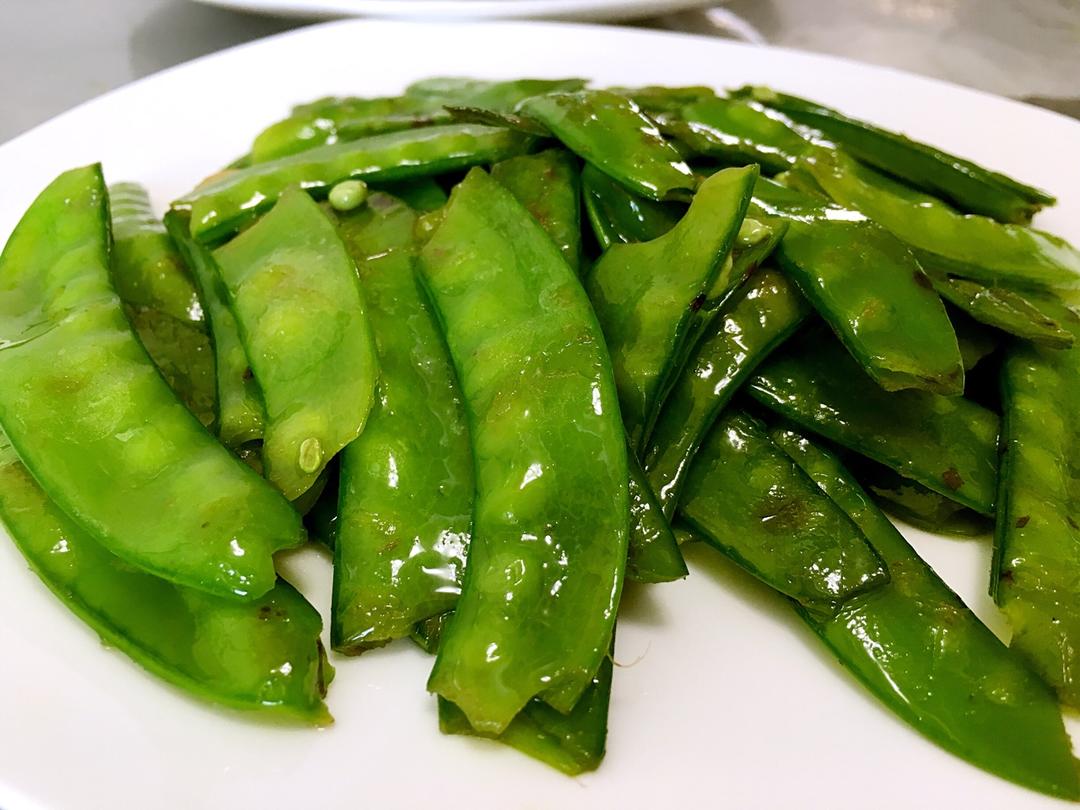 【清炒豌豆片~老丁的私房菜图片】袁亚新_下厨房