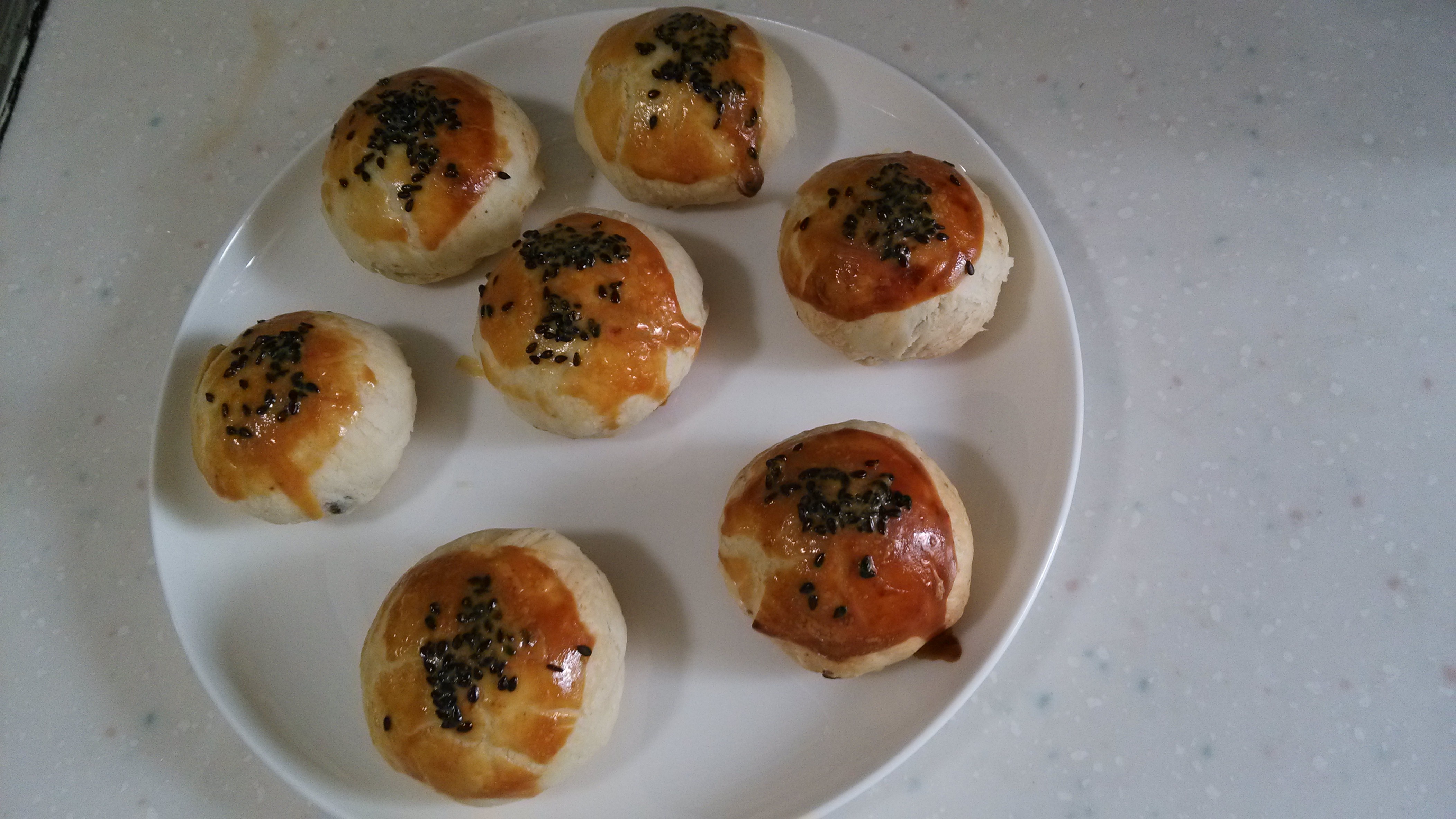 自制栗蓉蛋黄酥