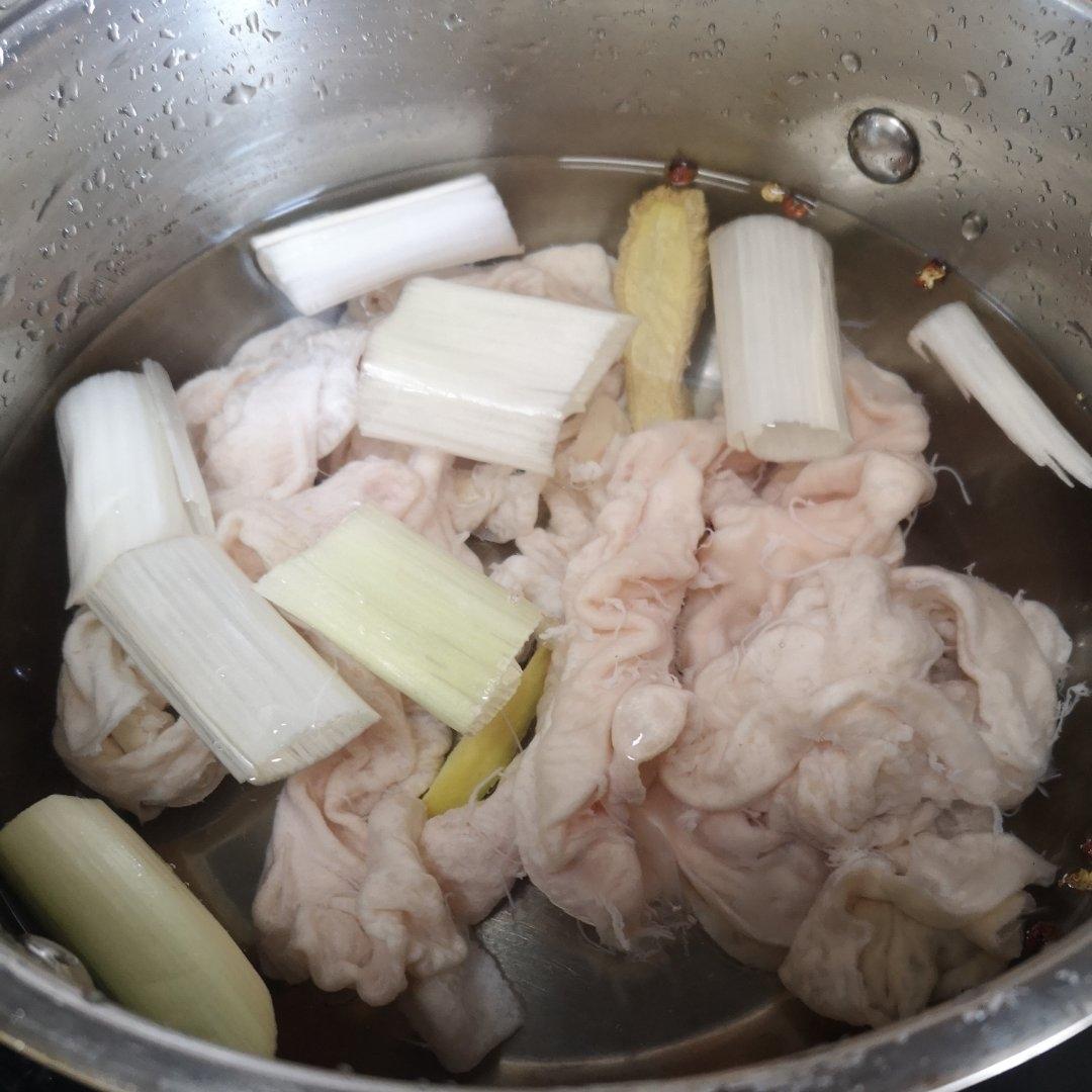 猪大肠的清洗和去味方法……