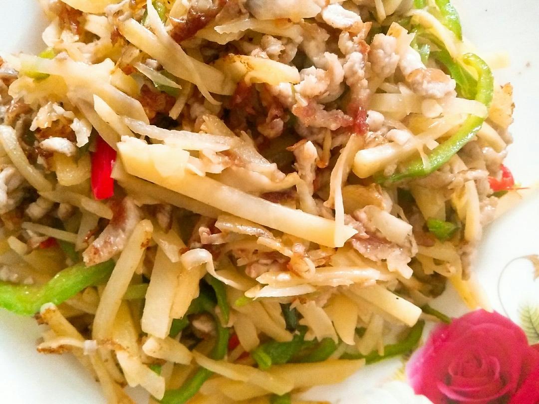 土豆炒肉丝