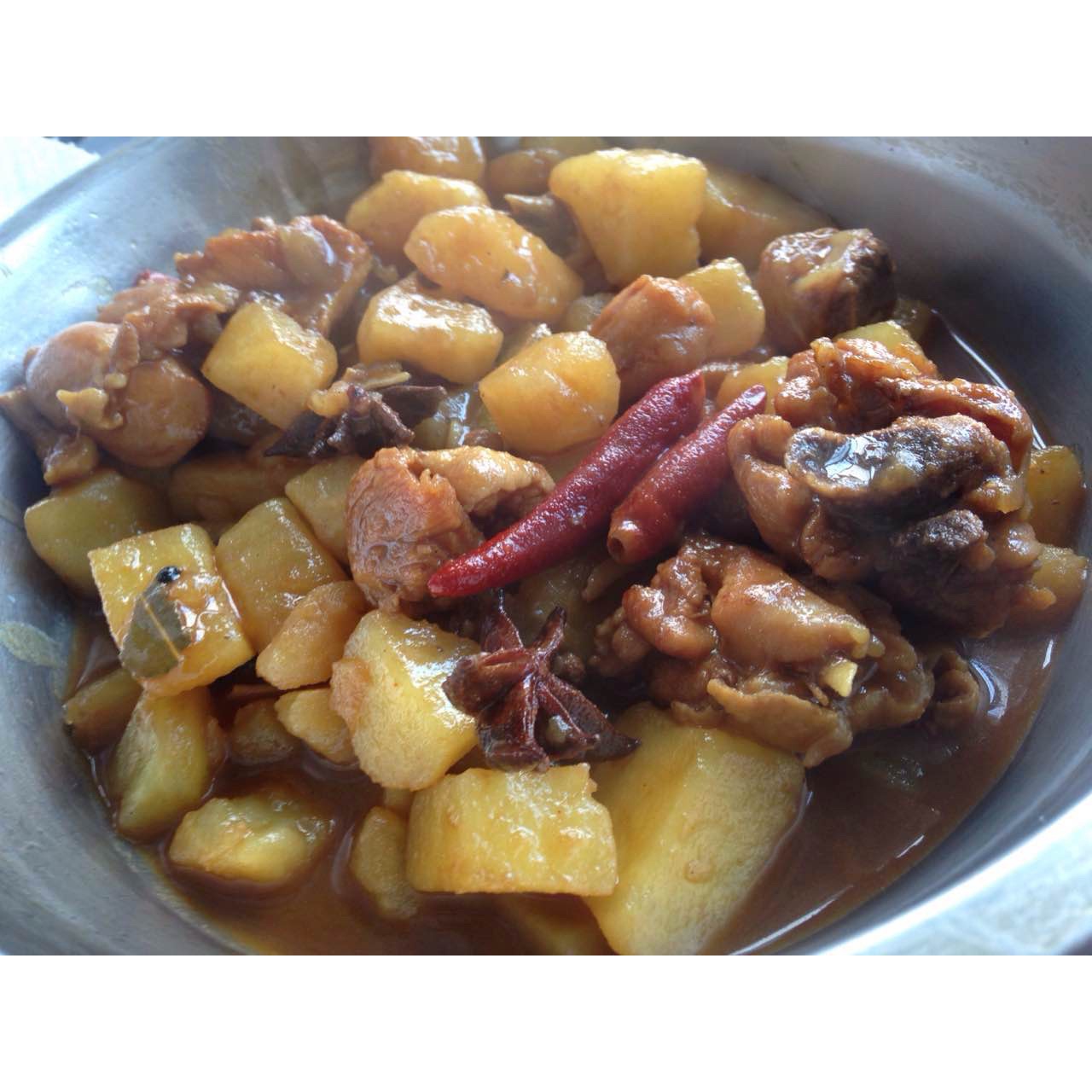 土豆炖鸡块