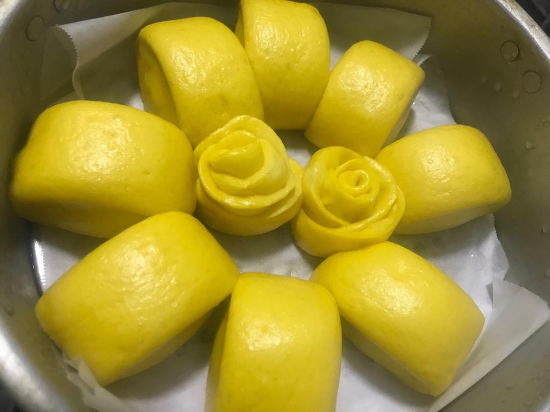 新手也可以--详解如何做出人见人爱、金黄的南瓜馒头