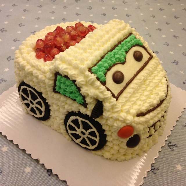 风轻云淡的人生做的汽车蛋糕
