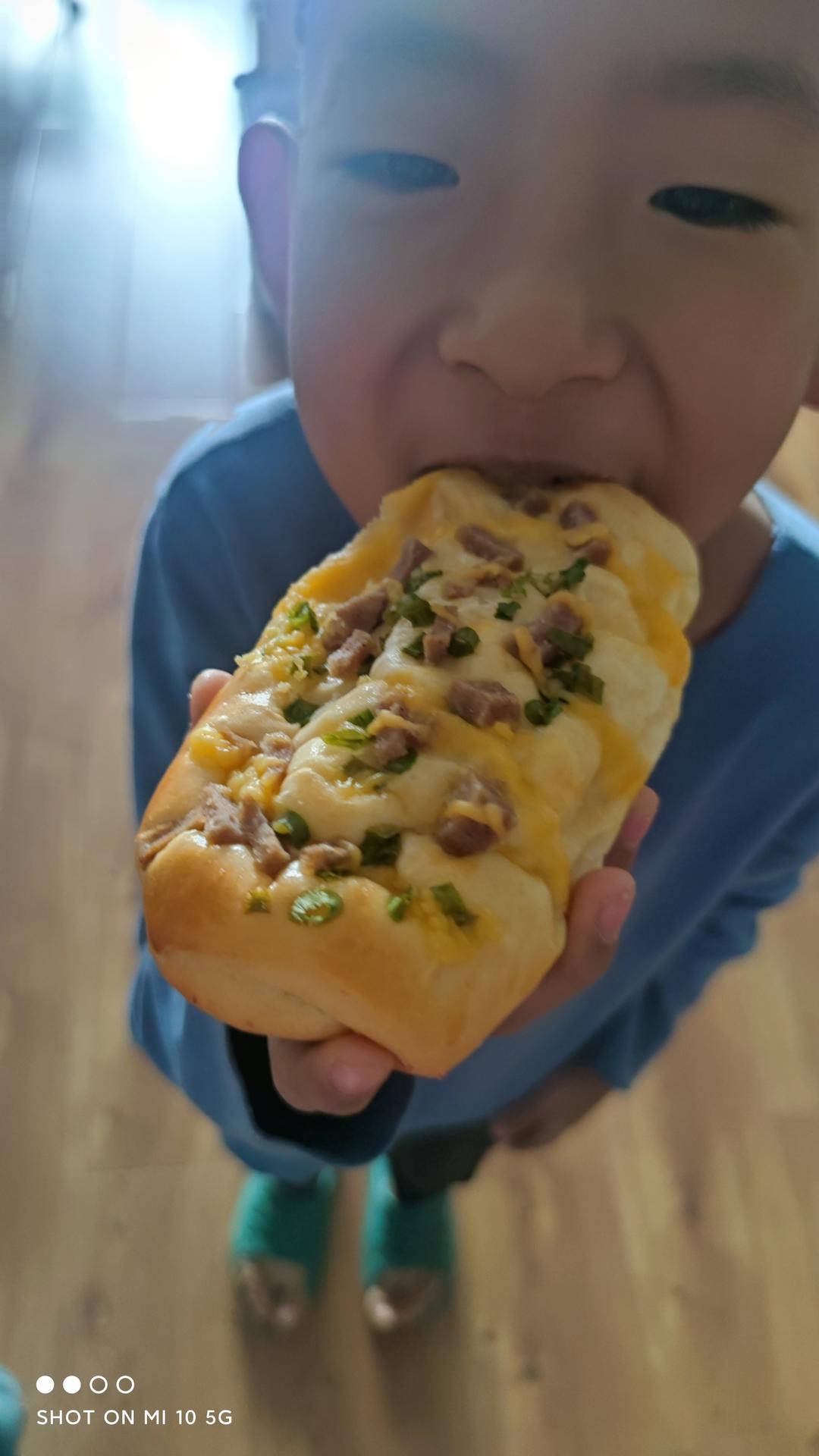 香葱火腿肉松面包