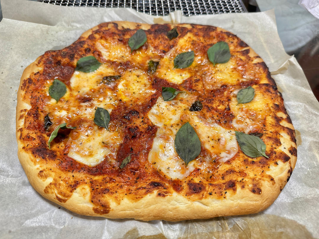 被惊艳到❗️一口爱上❗️超薄玛格丽特披萨🍕