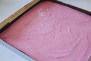 粉嫩水蜜桃蛋糕卷—摩飞厨师机的做法 步骤9