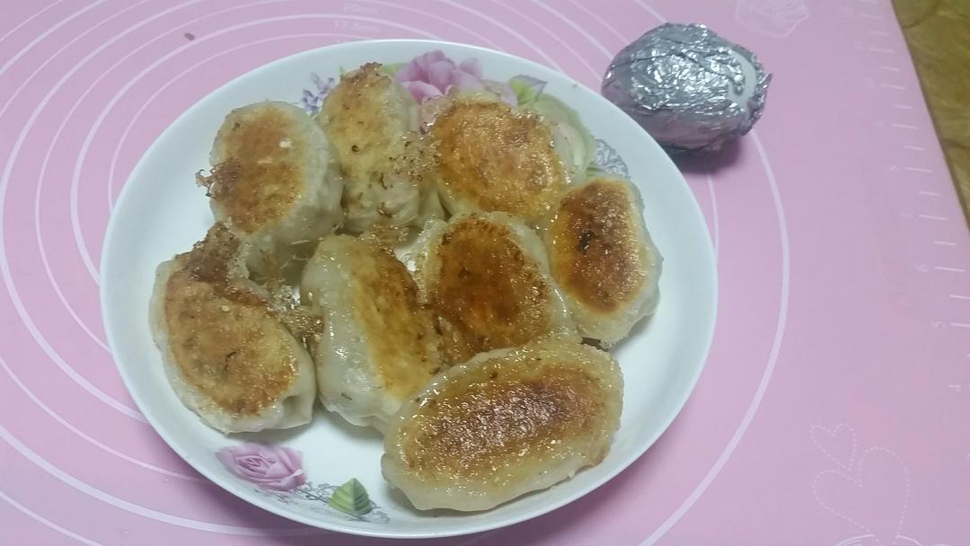 早餐来一锅香脆的生煎饺子