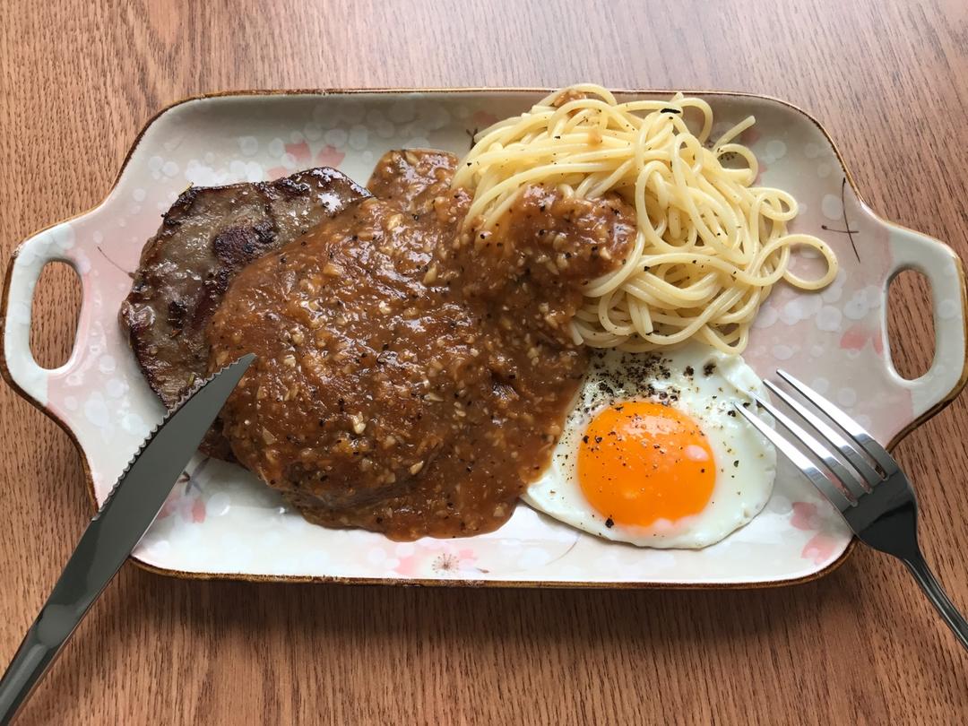 黑胡椒牛排（菲力牛排）—附黑胡椒汁的做法