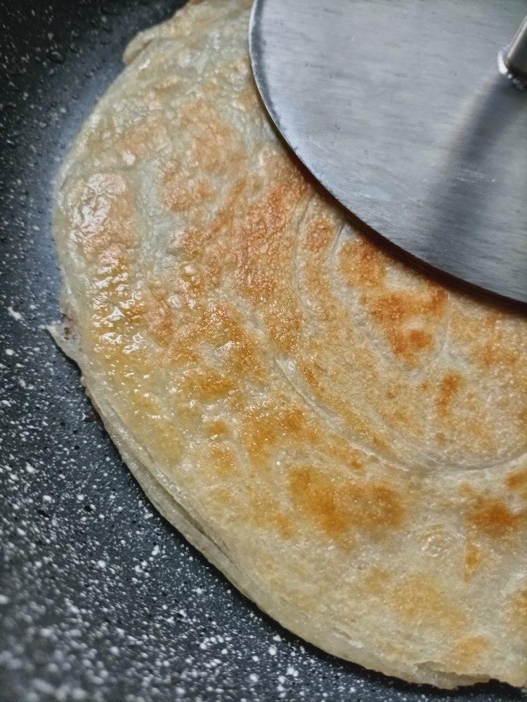 手抓饼这样做 做一次可以吃半年 附细节视频详解