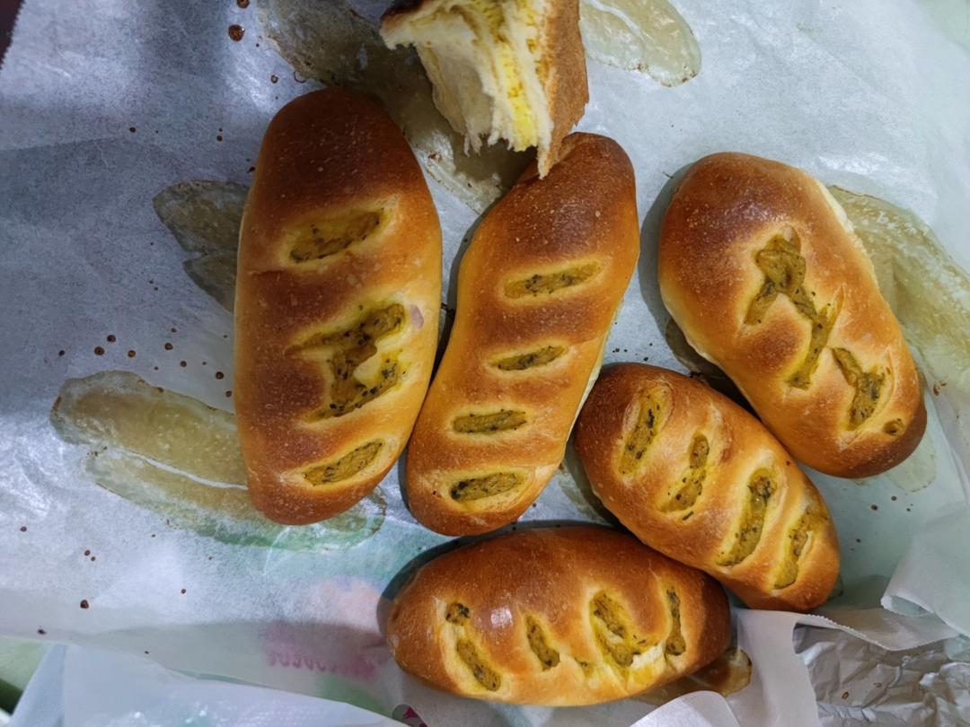 蒜香黄油肠仔包/软面包😍—好吃到停不下来