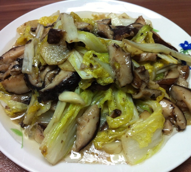 娃娃菜炒香菇