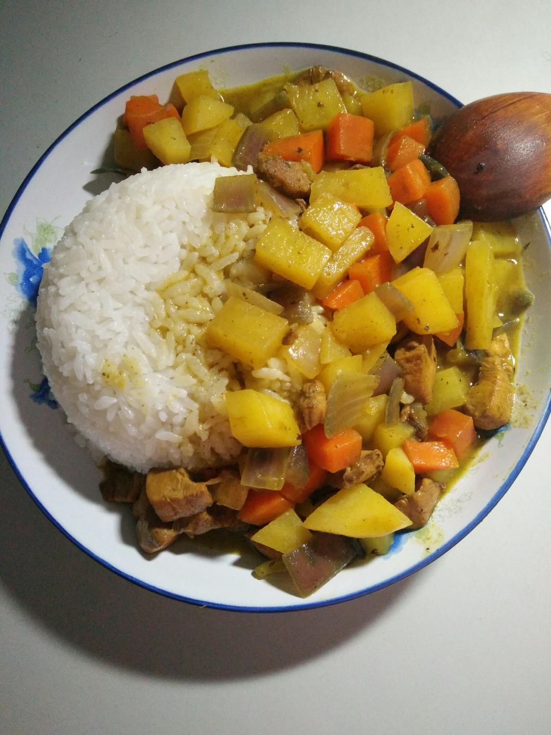 咖喱土豆鸡块
