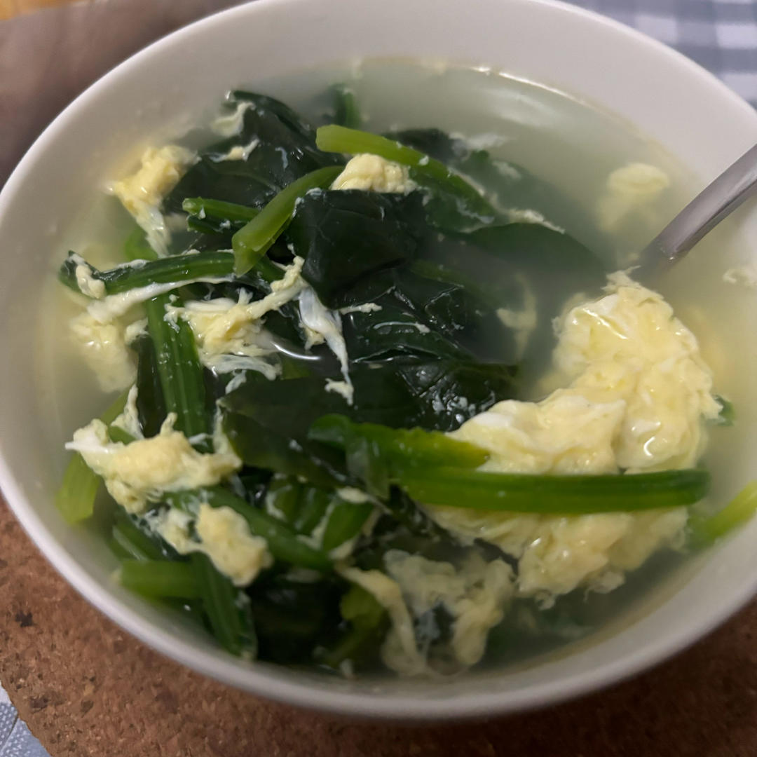 菠菜鸡蛋汤