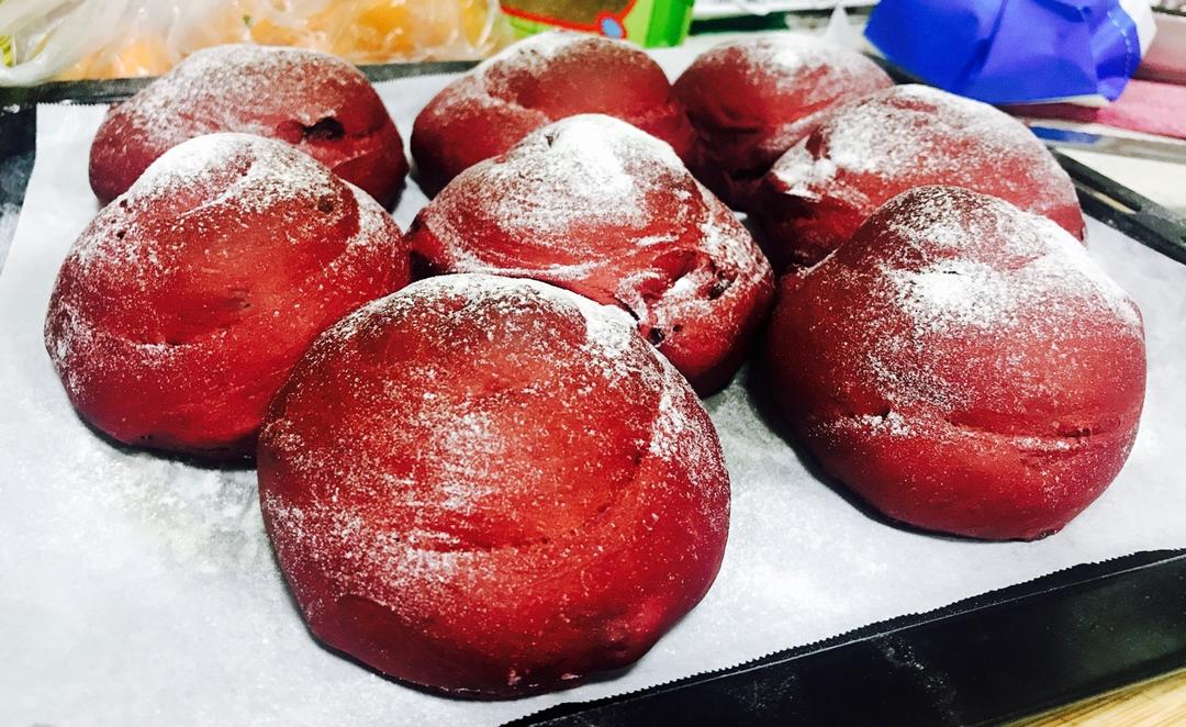 红曲蔓越莓小面包