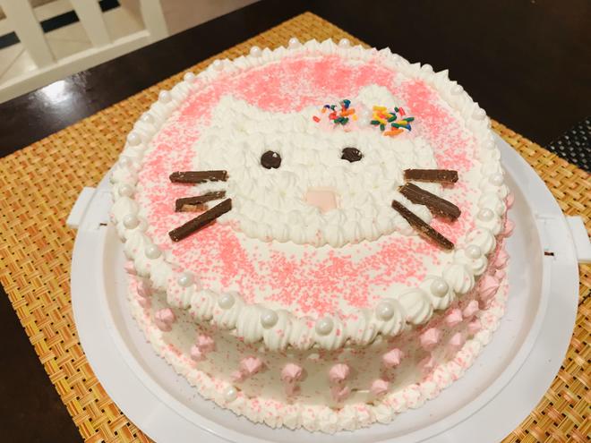 8寸生日蛋糕（Hello Kitty)的做法