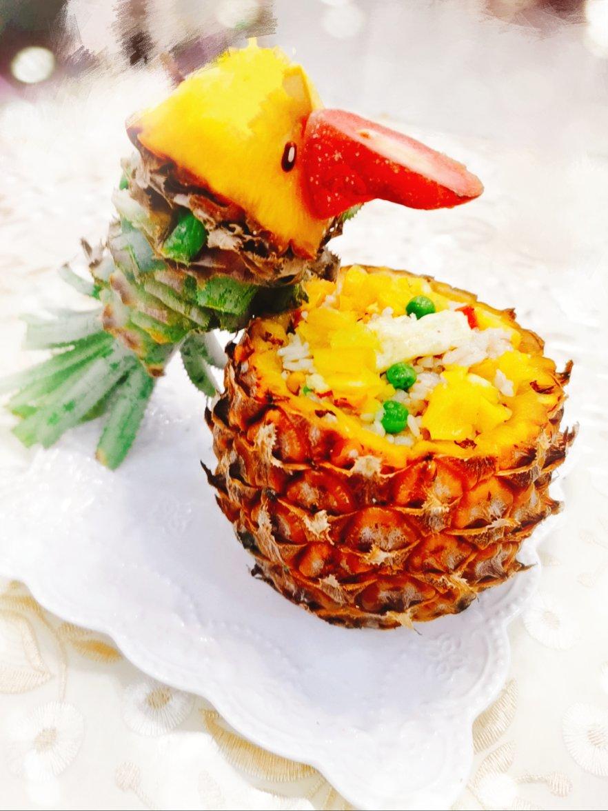 鸟语花香菠萝炒饭