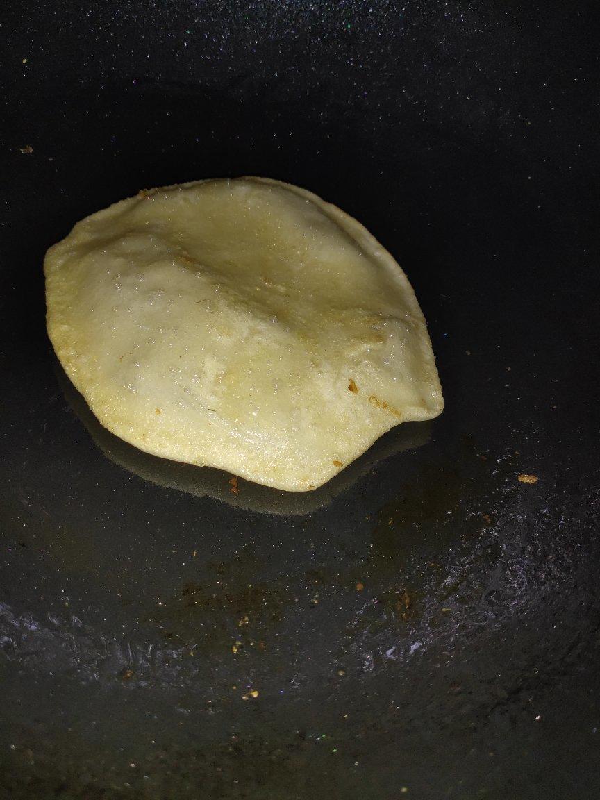 张张都鼓大泡的鸡蛋灌饼这样做不鼓大泡都难
