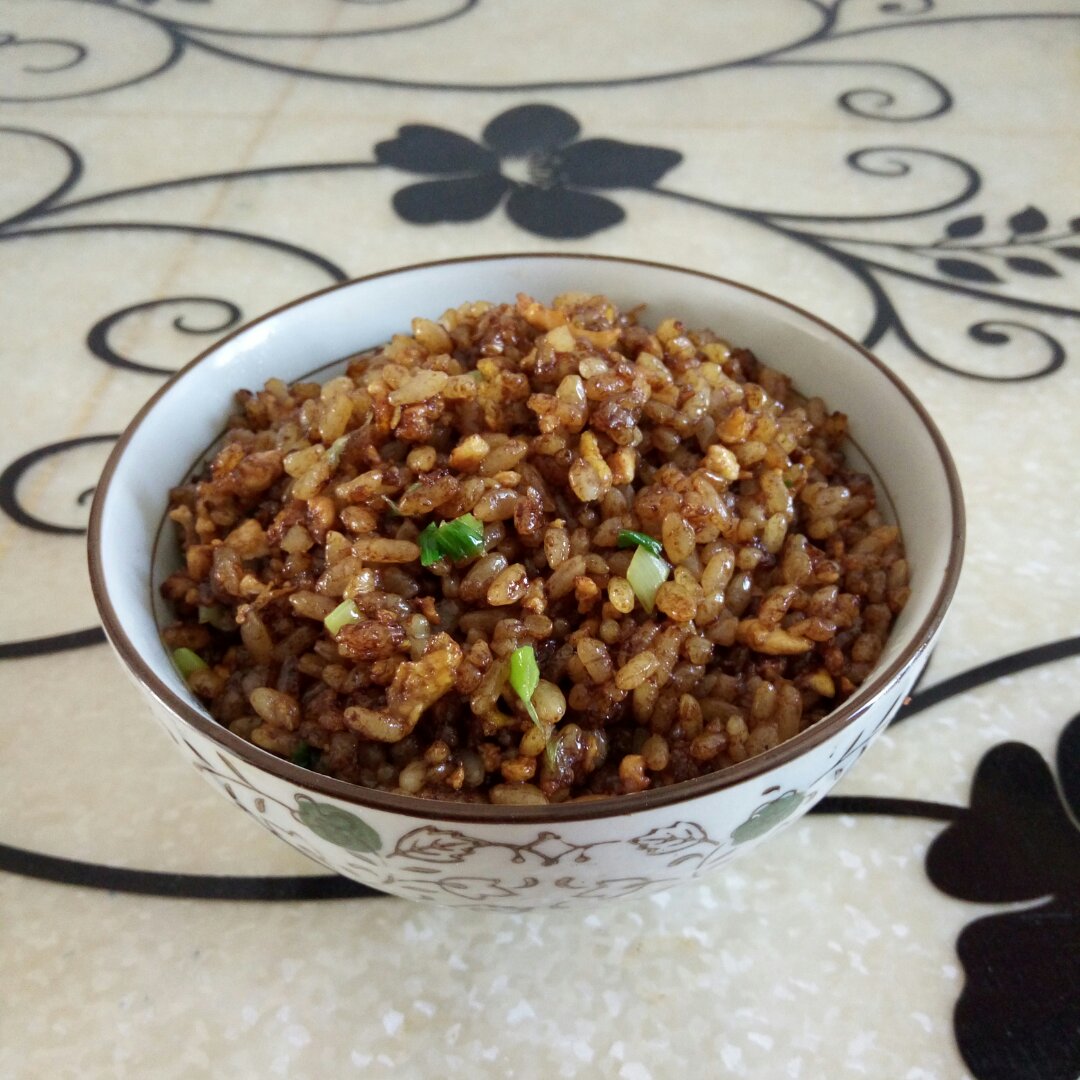 小时候的酱油炒饭