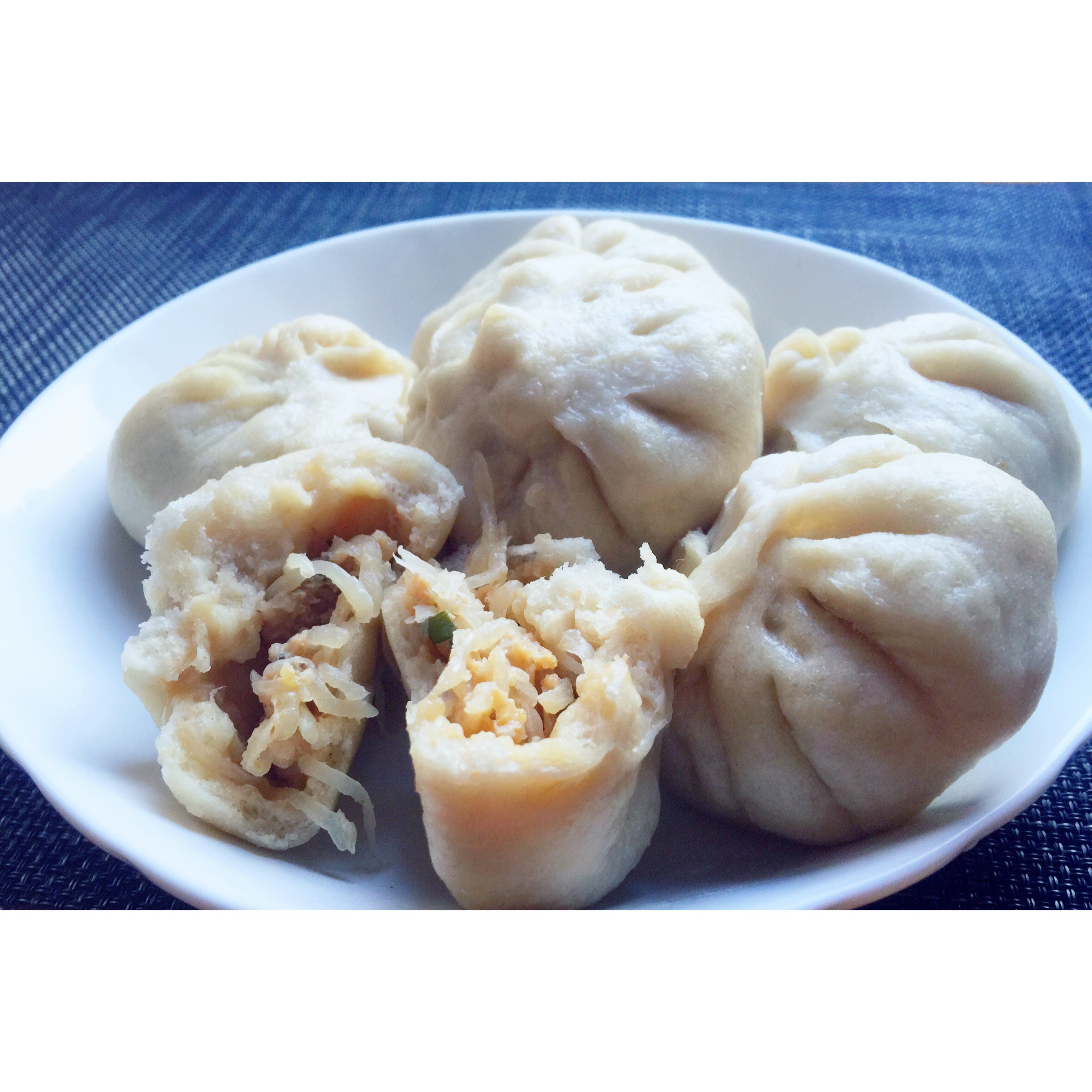 覃然兮做的白萝卜丝馅包子