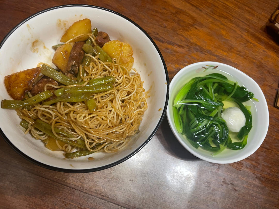 排骨豆角土豆焖面