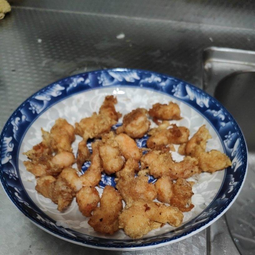 好吃到吮手指的椒盐虾仁