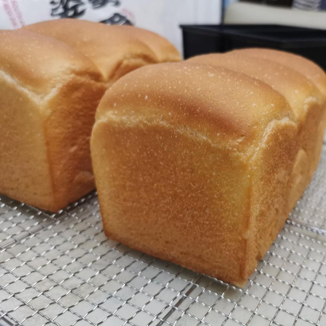 一口惊艳的鲜奶吐司