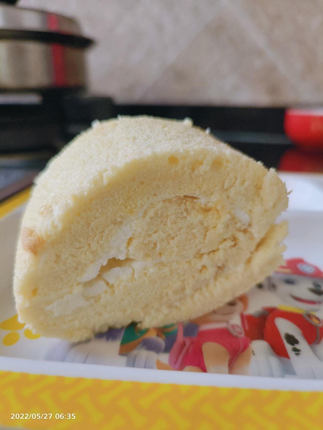 草莓奶油蛋糕卷