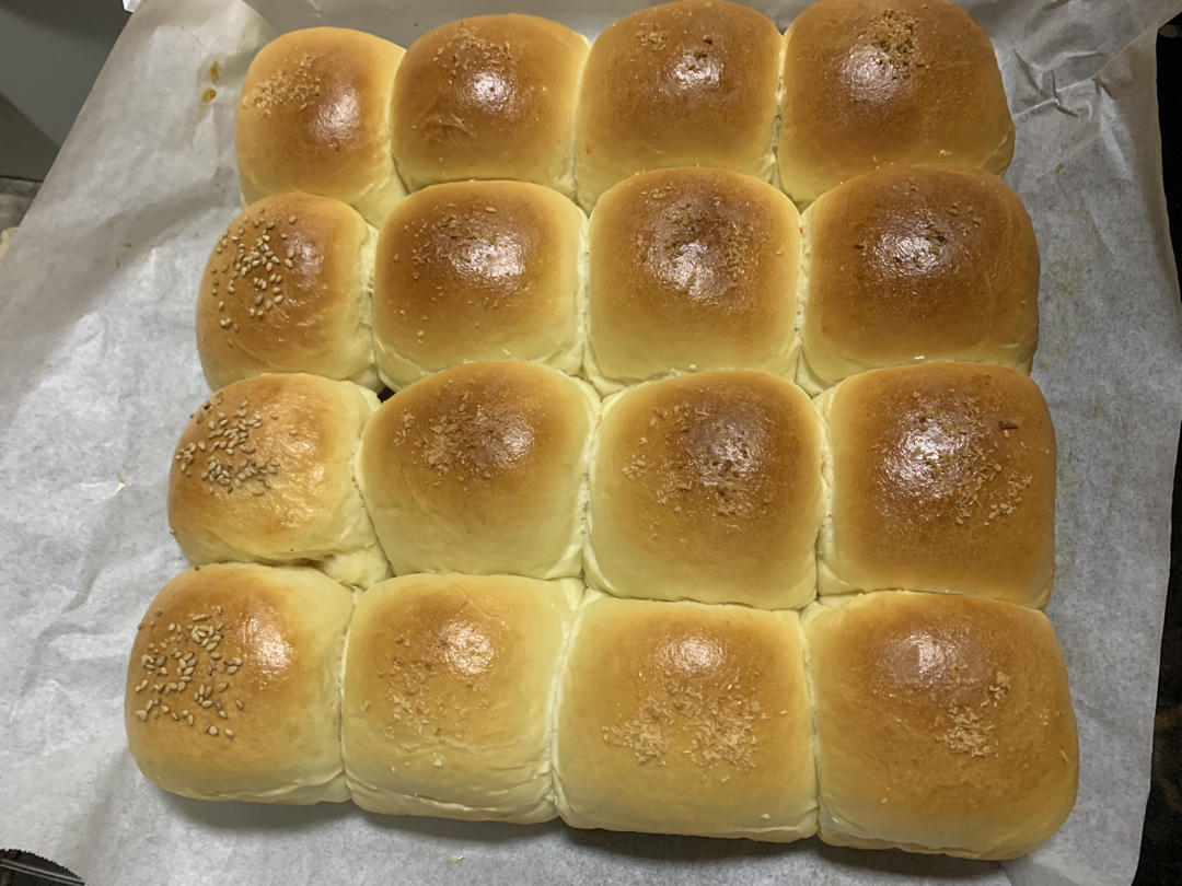 椰蓉奶香小餐包