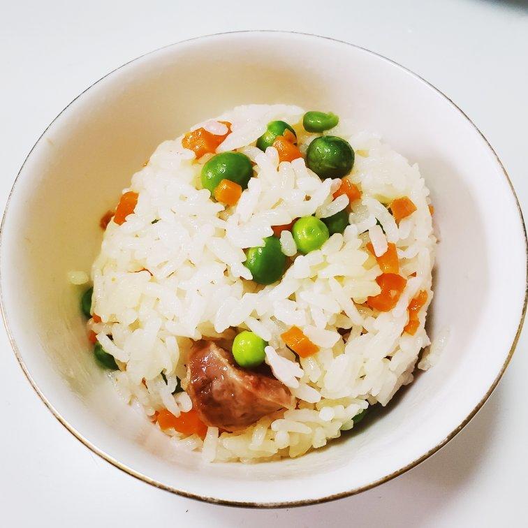 豌豆腊肠糯米饭（电饭锅版）