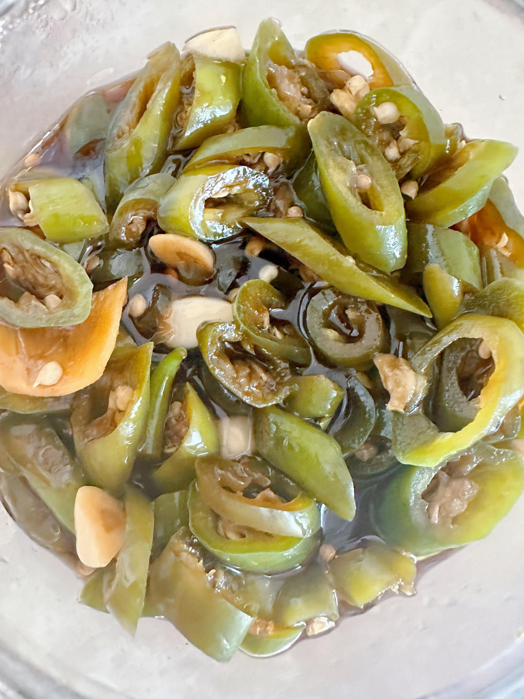 酱醋腌辣椒。非常开胃下饭哦！