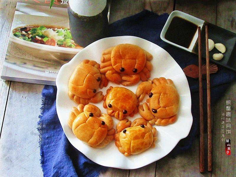 螃蟹趣味广式月饼