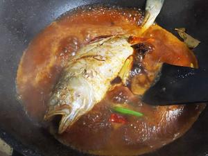红烧黄鱼的做法 步骤5