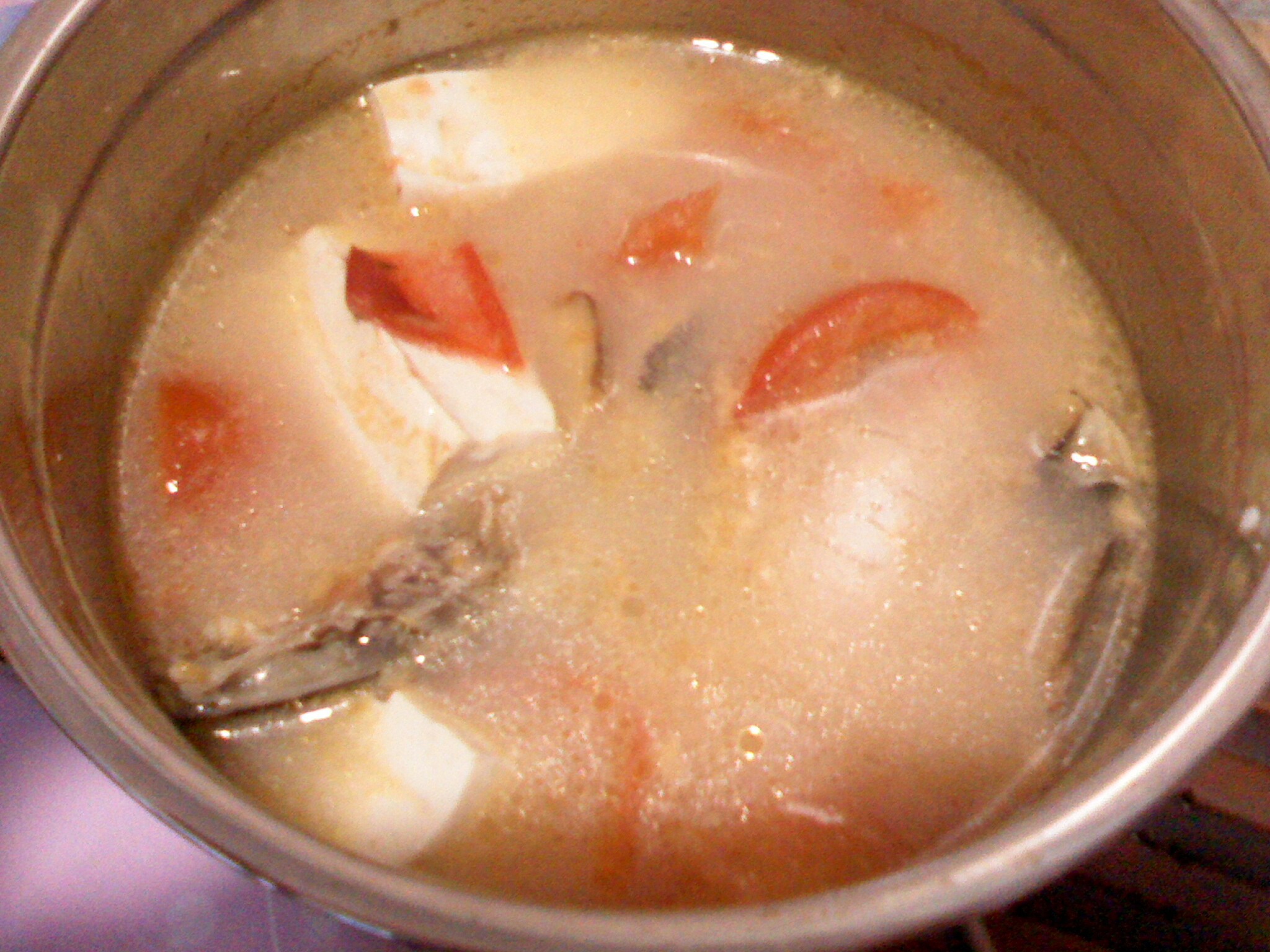 番茄鲫鱼豆腐汤