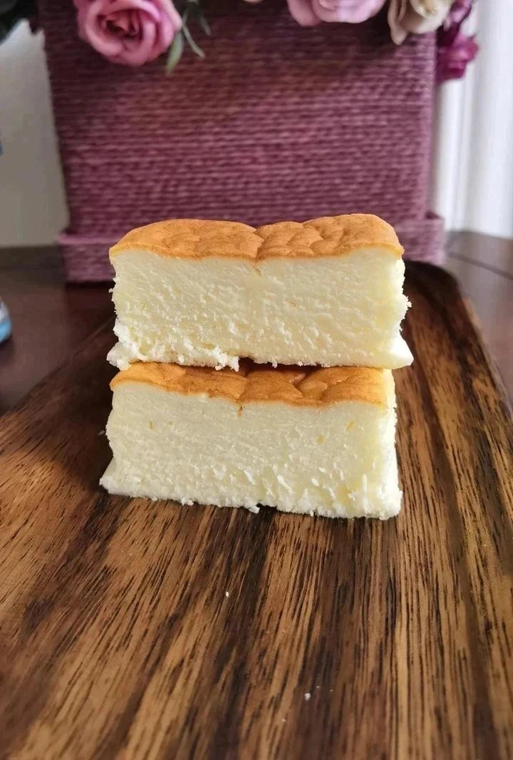 一晚上的等待果然是值得的，这是一款好吃的芝士蛋糕